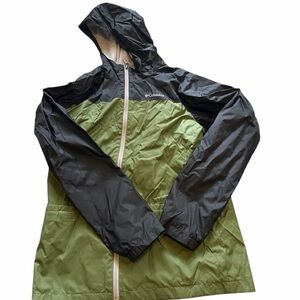 Columbia Two-Tone Hooded Jacket in Black and Olive